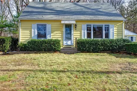 42 Lambtown Rd, Groton, CT 06355