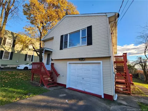 21 Pilgrim Ave, Waterbury, CT 06704