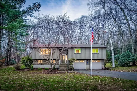 40 Marbella Ln, Tolland, CT 06084