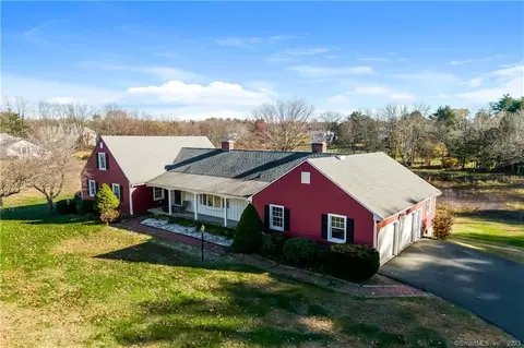34 Old Farms Rd, Simsbury, CT 06092