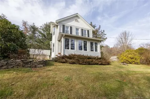 5 Westwood Rd, Woodbury, CT 06798