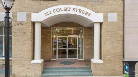124 Court St #4, New Haven, CT 06511