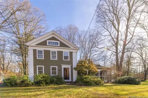 414 Lovely St, Avon, CT 06001