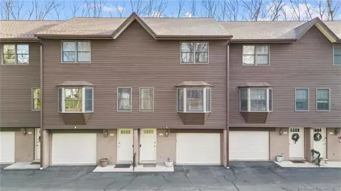 136 Newtown Ave #15, Norwalk, CT 06851