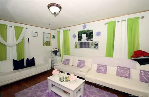 68 Willis Ave, Meriden, CT 06450