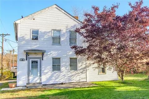 16 9th St, Norwich, CT 06360
