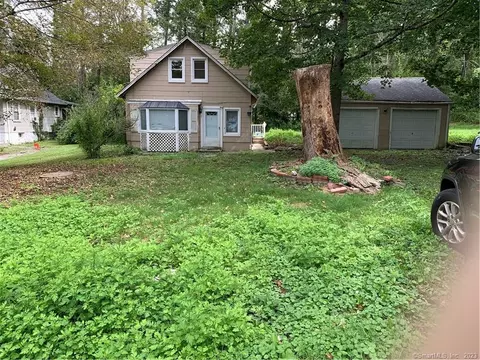 9 Lafayette Rd, New Fairfield, CT 06812