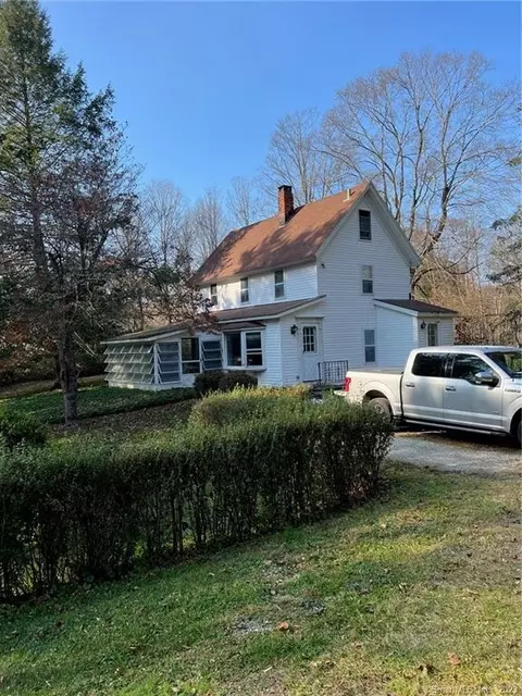 209 Peaceable St, Ridgefield, CT 06877