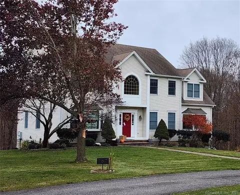 167 Chestnut Land Rd, New Milford, CT 06776