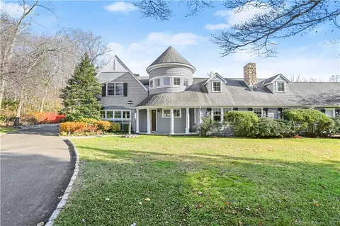 72 Nearwater Ln, Darien, CT 06820