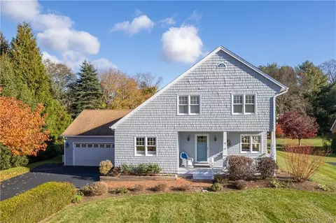 12 Sunset Creek Rd, Guilford, CT 06437