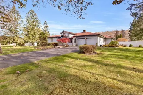 498 High Hill Rd, Meriden, CT 06450