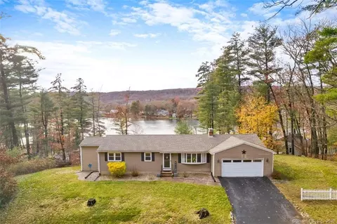 11 Ravine Rd, Unionville, CT 06085