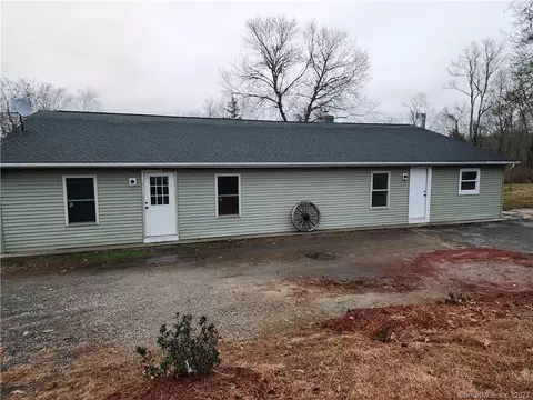 473 Plainfield Rd, Griswold, CT 06351