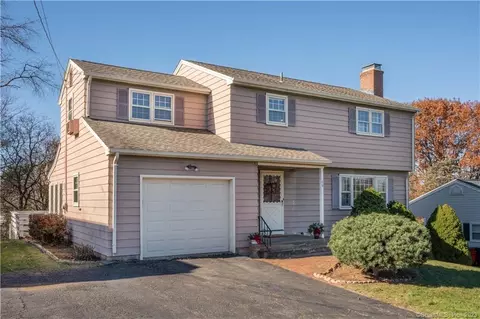 46 Tumblebrook Rd, Meriden, CT 06450