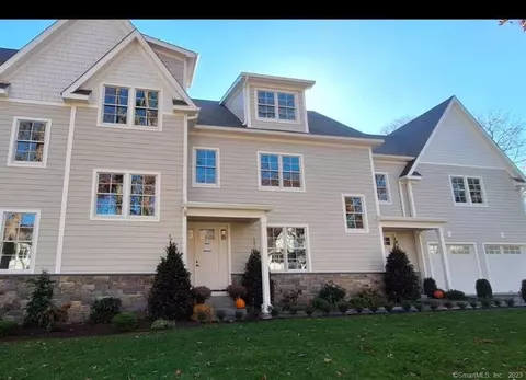 5 Ells St, Norwalk, CT 06850