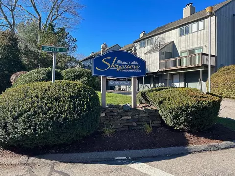 213 Skyview Dr #213, Cromwell, CT 06416