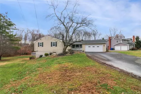 277 Tremont St, Newington, CT 06111