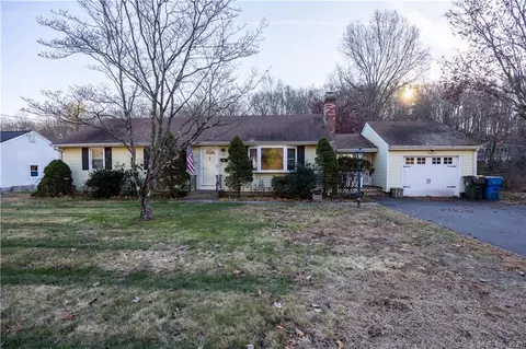 201 Robindale Dr, Berlin, CT 06037
