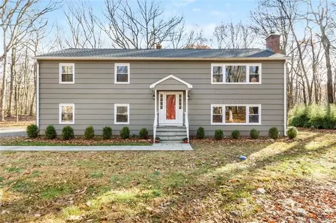 67 Scarlet Oak Dr, Wilton, CT 06897