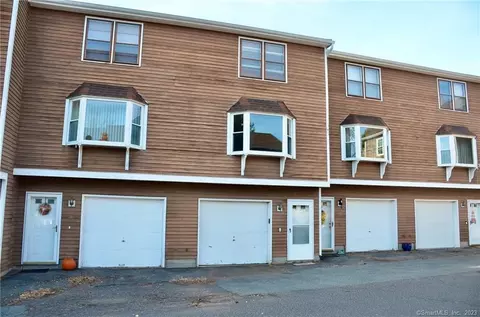 690 N Colony St #13, Meriden, CT 06450