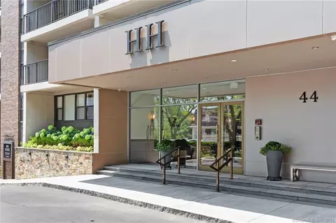 44 Strawberry Hill Ave #2J, Stamford, CT 06902