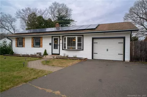 173 Pondview Dr, Southington, CT 06489
