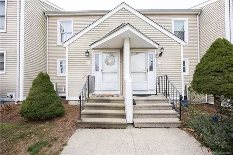 13 The Hamlet #E, Enfield, CT 06082