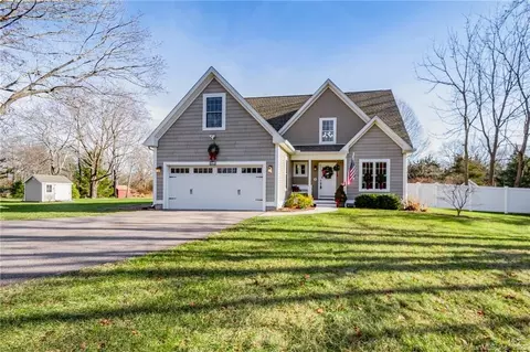 1146 Flanders Rd, Mystic, CT 06355