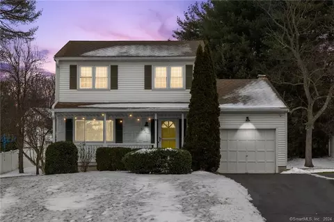 55 Strawberry Ln, Manchester, CT 06040