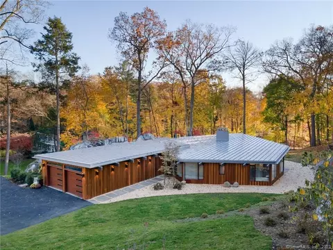 29 Montgomery Ln, Greenwich, CT 06830