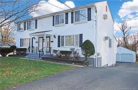 24 Lockwood St Ext, Meriden, CT 06451