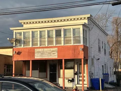 206 Burnside Ave, East Hartford, CT 06108