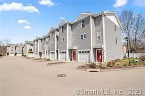 61 S Main St #404, Griswold, CT 06351