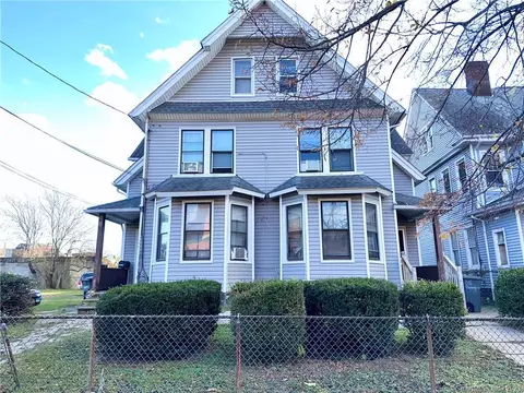 148 Burroughs St, Bridgeport, CT 06608