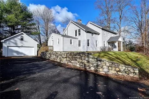 75 Hillhouse Rd, Southbury, CT 06488