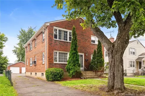 25 Mapleton St, Hartford, CT 06114