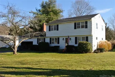 15 Adla Dr, Hamden, CT 06518
