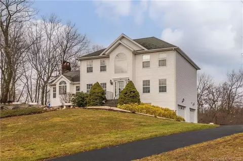 20 Westview Rd, Beacon Falls, CT 06403