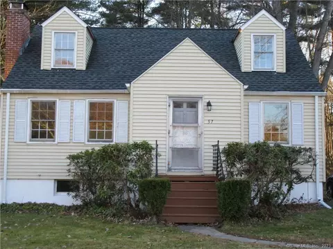 57 Tyler St, Bloomfield, CT 06002