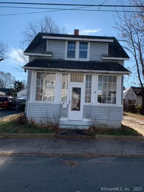 17 Baggott St, West Haven, CT 06516