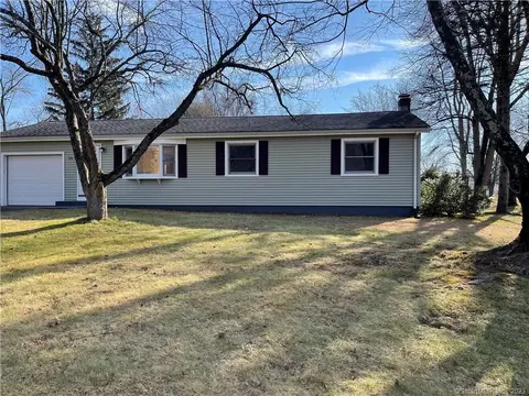 149 Willard Dr, Enfield, CT 06082