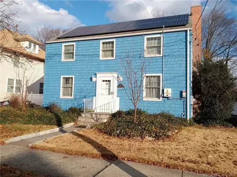 96 Blakeman Pl, Stratford, CT 06615