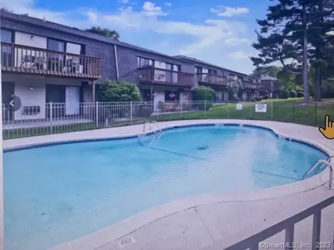 255 Strawberry Hill Ave #B12, Stamford, CT 06902