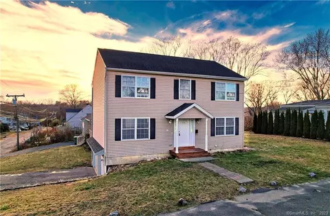 54 Barden St, Waterbury, CT 06706