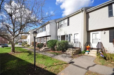 20 Stonecress Ln #20, Glastonbury, CT 06033