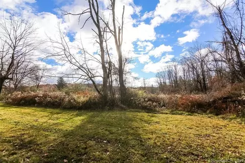 103 Ratlum Mountain Rd, Barkhamsted, CT 06063