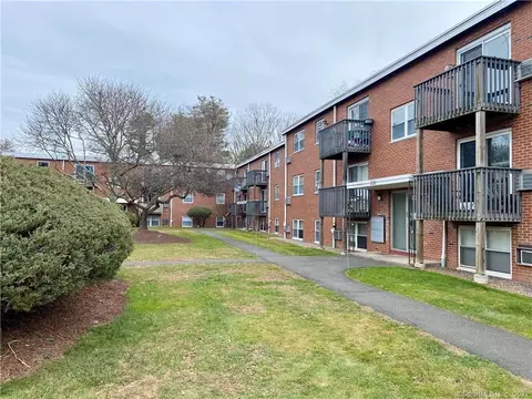 507 Emmett St #23, Bristol, CT 06010