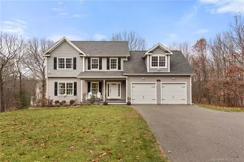 56 Arvida Rd, Wolcott, CT 06716