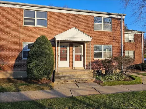 1028 Trout Brook Dr #1028, West Hartford, CT 06119
